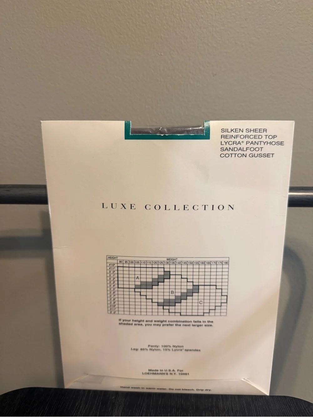 Loehmann’s Luxe Silken Sheer Pantyhose Size B Taupe Mist Sandalfoot NIP